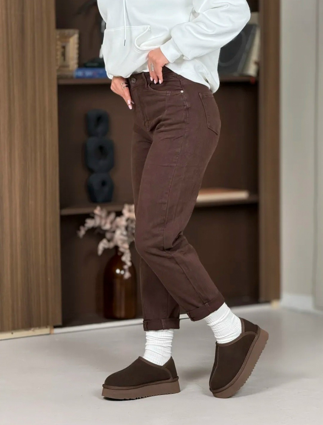 коричневые джинсы женские,коричневые джинсы,джинсы брюки,вельветовые брюки бананы женские,брюки джинсы вельветовые