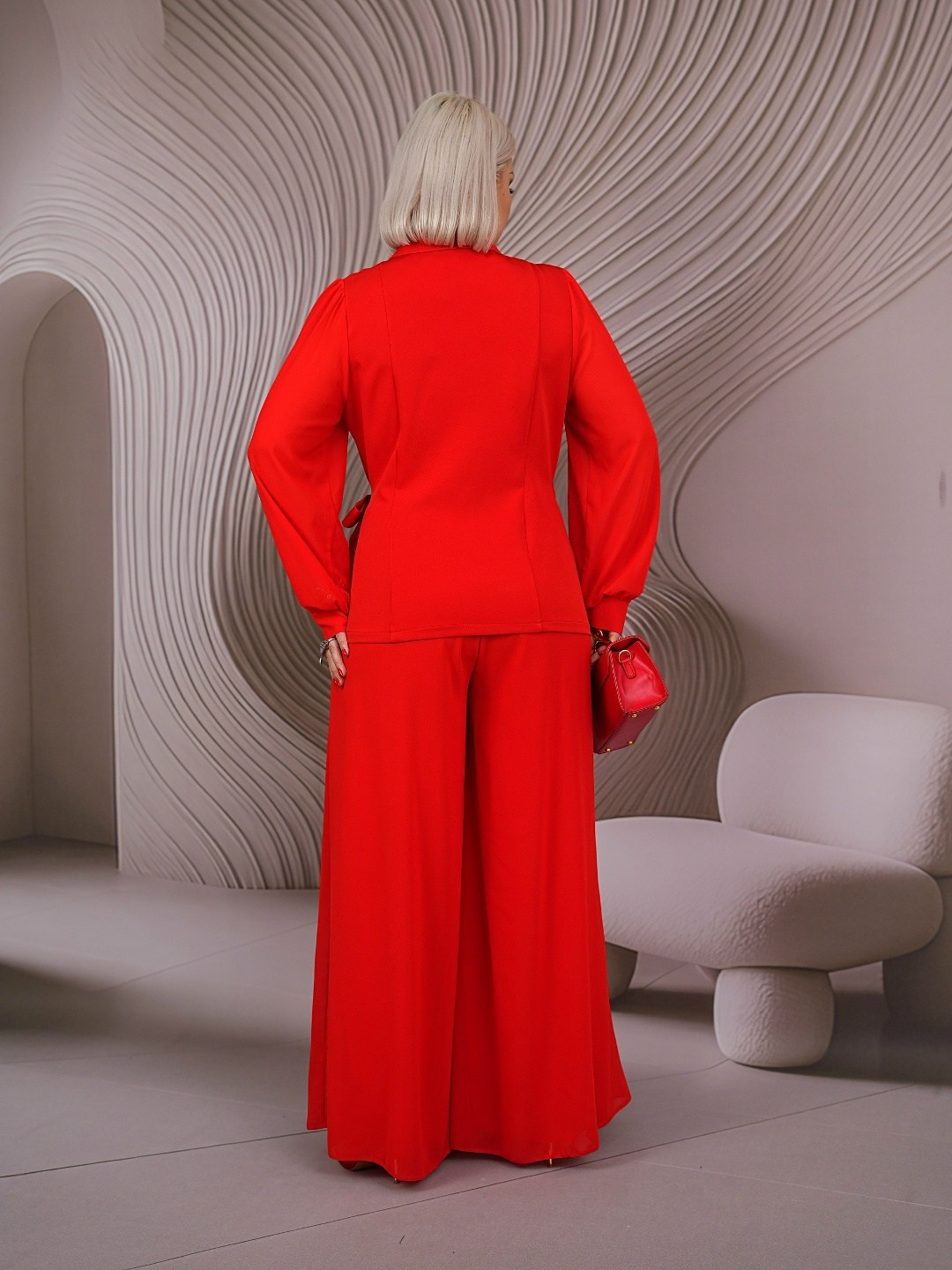 костюм брючный-двойка классический,костюм брючный,костюм брючный классический,брючный костюм anastasia 950.1 малиновый,брючный костюм красный