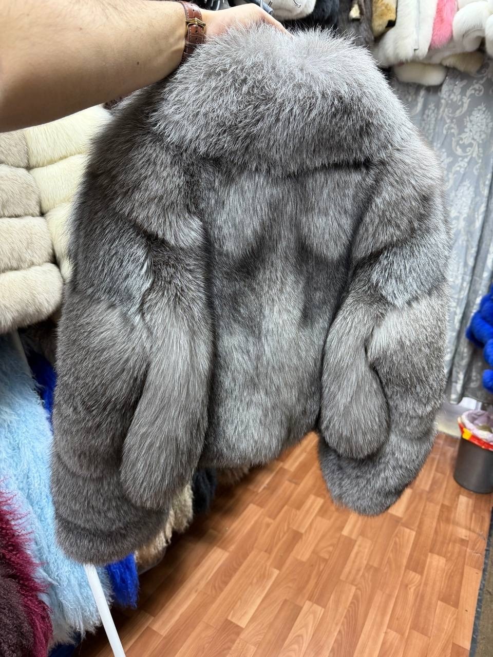 шуба двухсторонняя,женская шуба из натурального меха чернобурки,женская шуба из натурального лисьего меха,меховая куртка,шуба женская