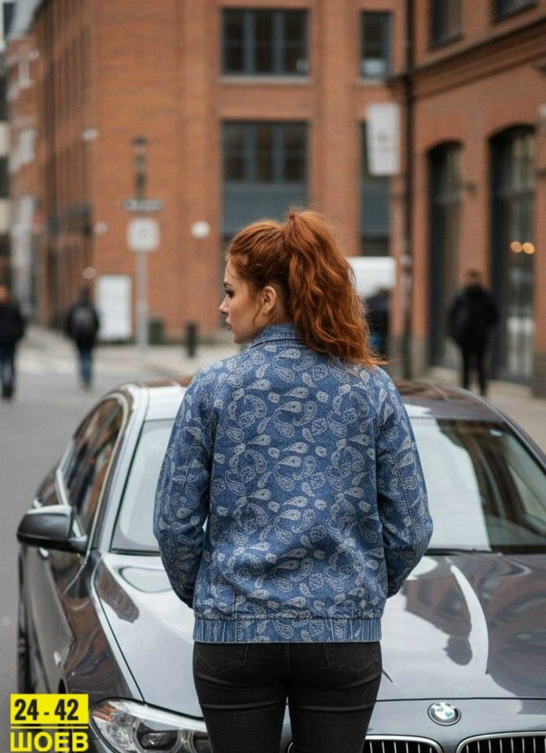 бомбер из жаккарда,куртка джинсовая с принтом,джинсовая куртка,джинсовая куртка женская,куртка бомбер