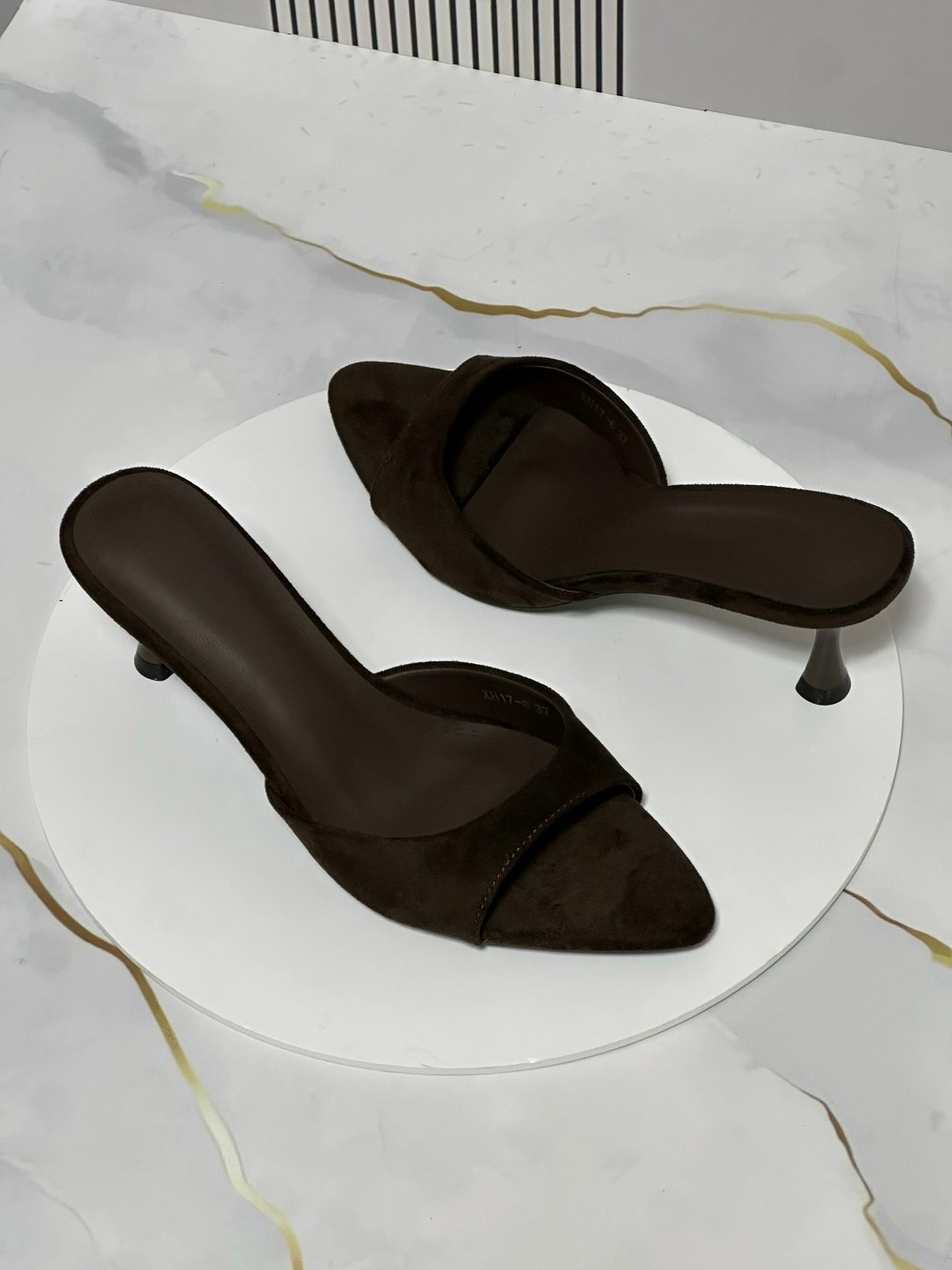 ,замшевые мюли,замшевые босоножки,босоножки на каблуках,мюли женские