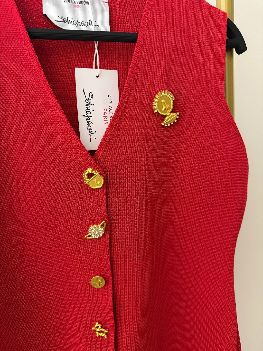 жилет dilana vip 2007 красный,жилет dilanavip 2007 красный,красный жилет,женский жилет,элегантный жилет красный