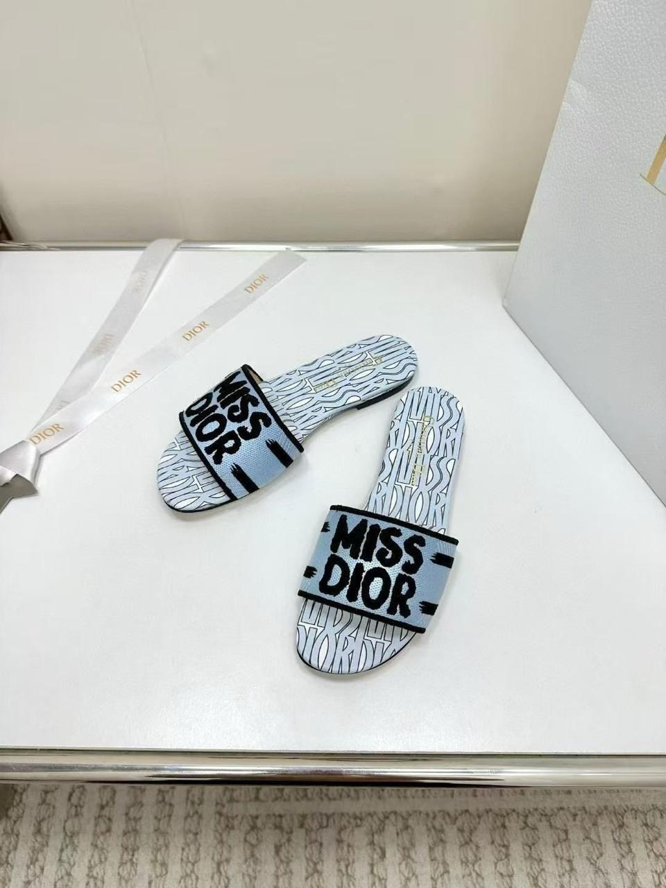 шлепанцы christian dior,шлепанцы кристиан диор,женские шлепанцы,,шлепки диор