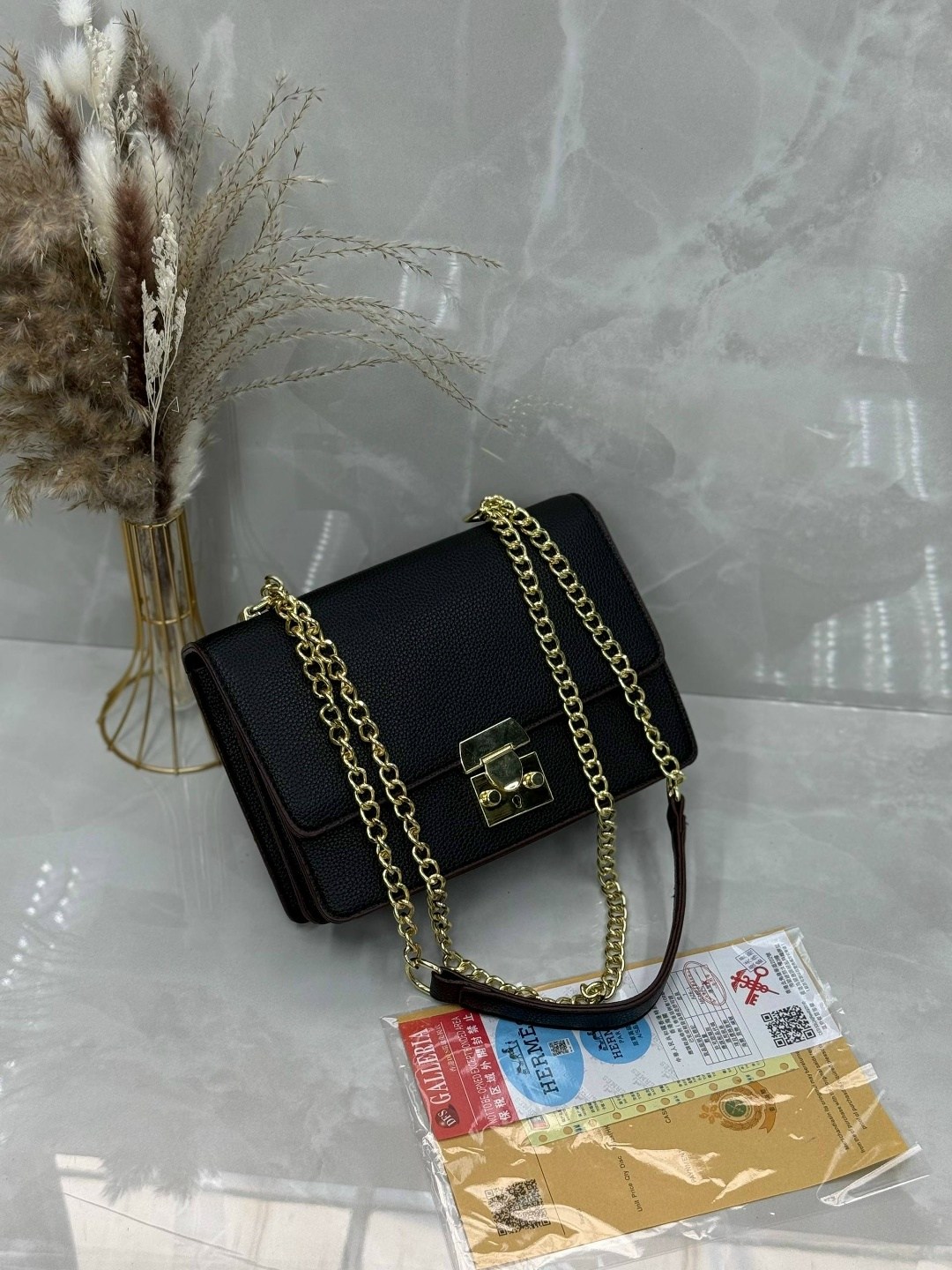 сумка guess,женская сумка guess,guess сумка на плечо,сумка guess кросс боди,сумка louis vuitton