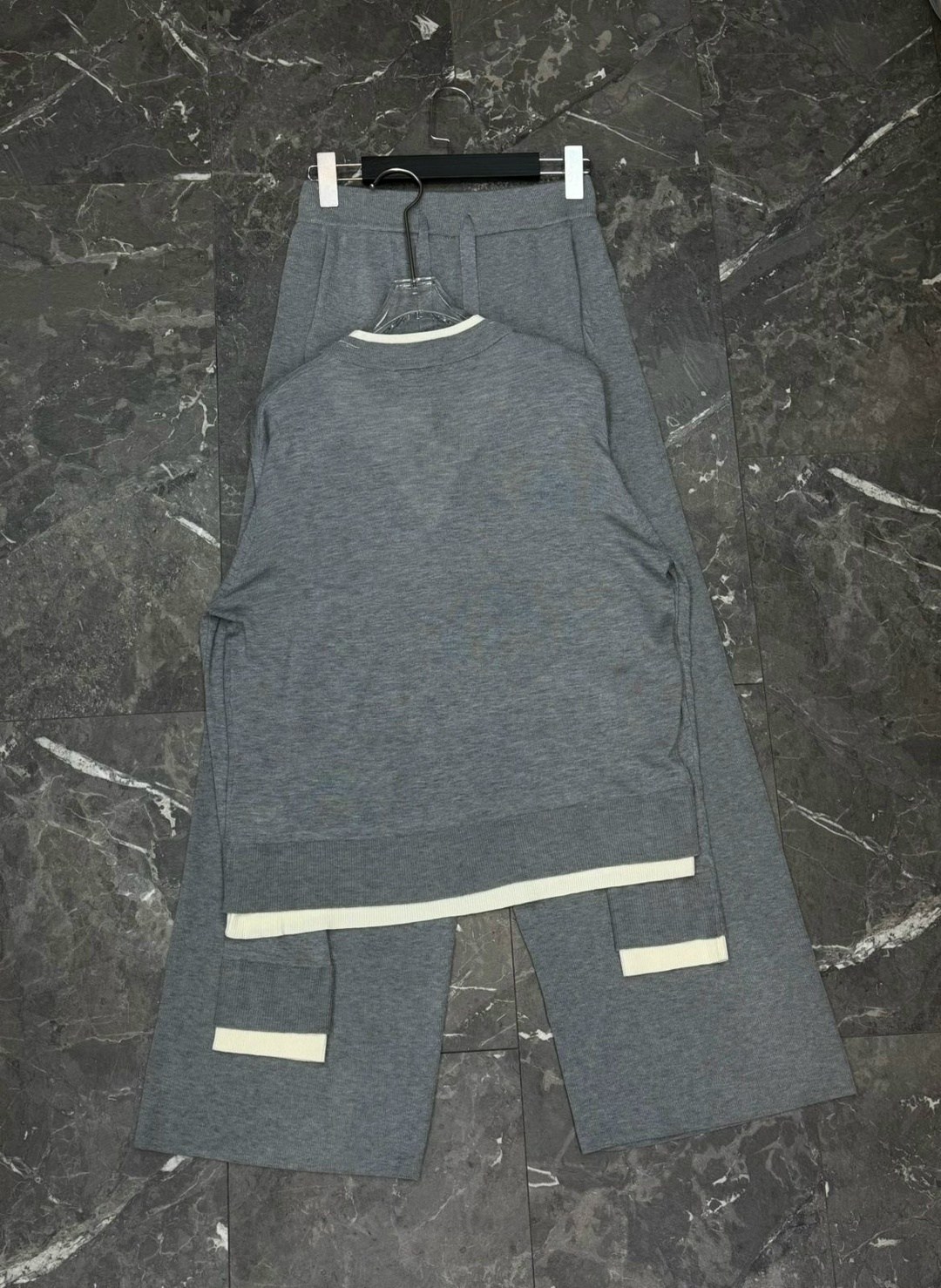 брючный костюм,трикотажный костюм,трикотажный костюм с брюками,костюм женский,вязаные костюмы