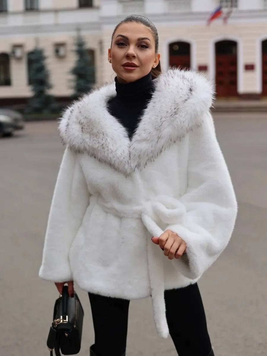 шуба белая,шуба белая длинная,шуба женская,искусственные шубы,белая шуба с капюшоном