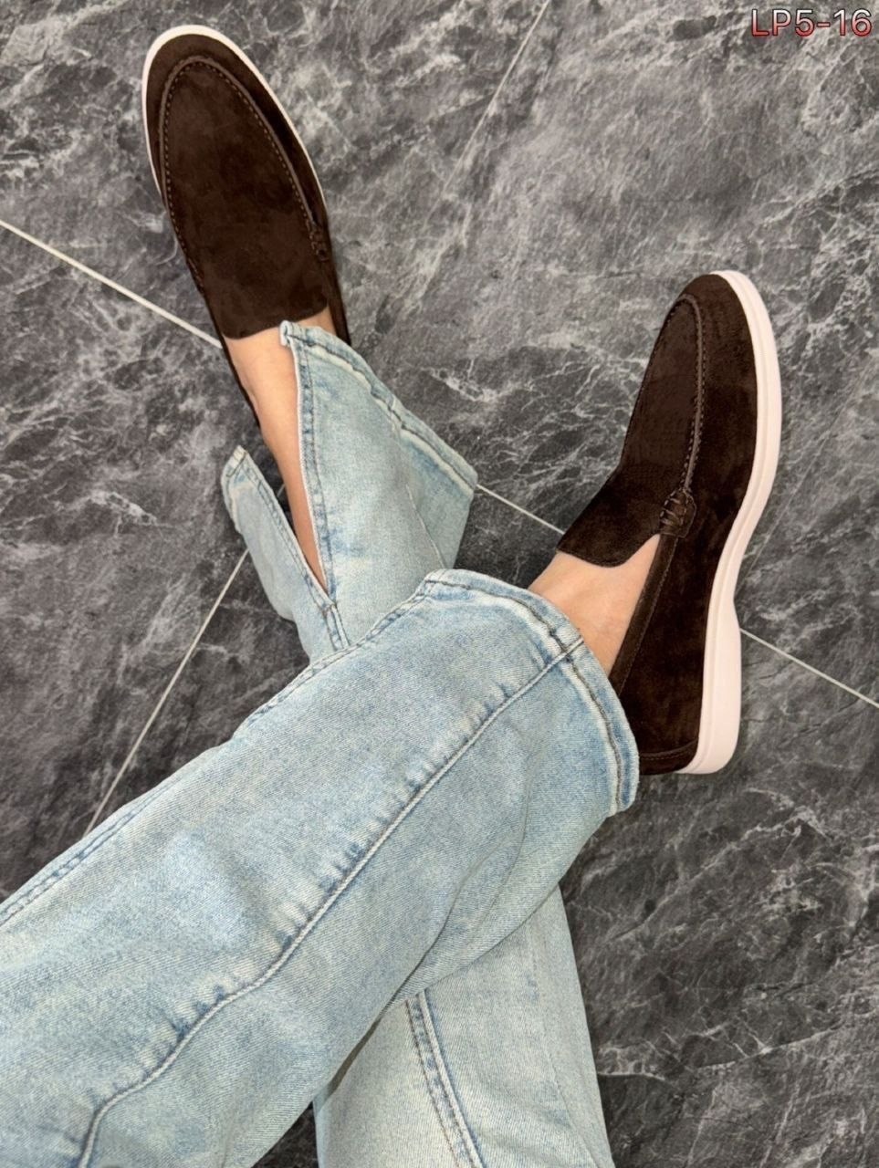 мужские замшевые лоферы,,loro piana мужские лоферы,лоферы замшевые,лоферы мужские замшевые с белой подошвой