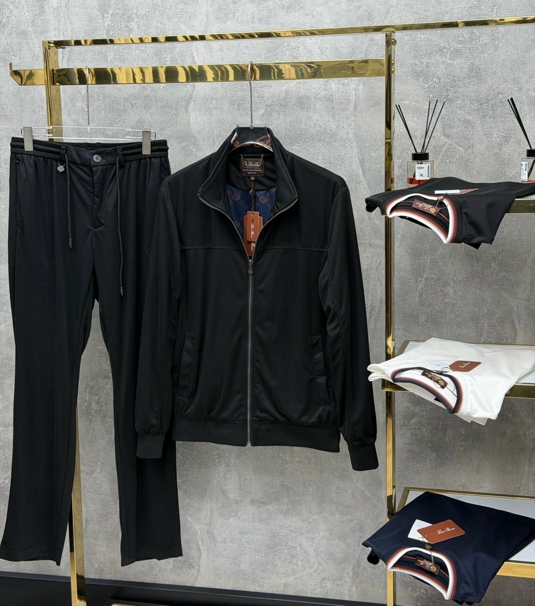 спортивный костюм brunello cucinelli,спортивный костюм loro piana,спортивный костюм мужской loro piana,мужские спортивные костюмы,спортивные костюм