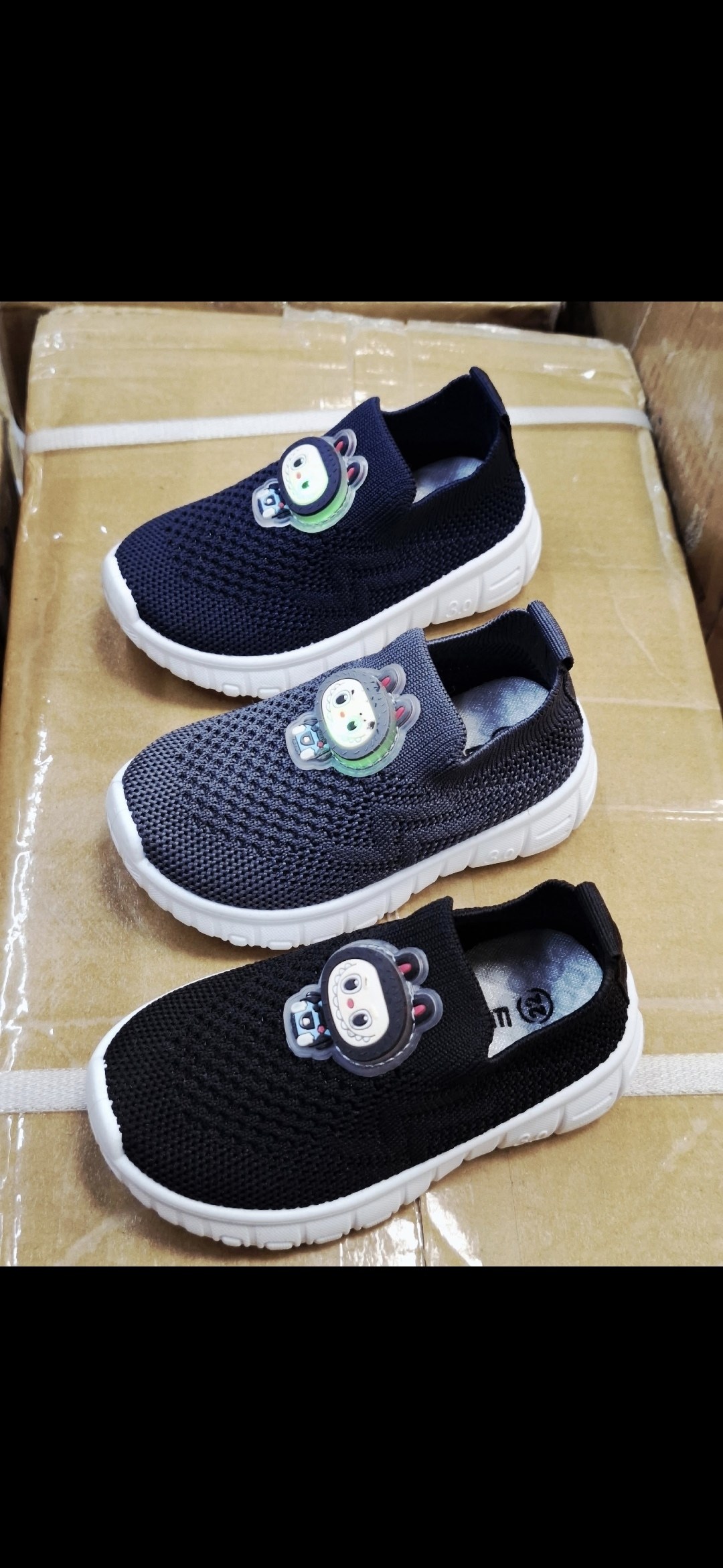 кроссовка детская,детские кроссовки,,кроссовки мальчику,слипоны детские