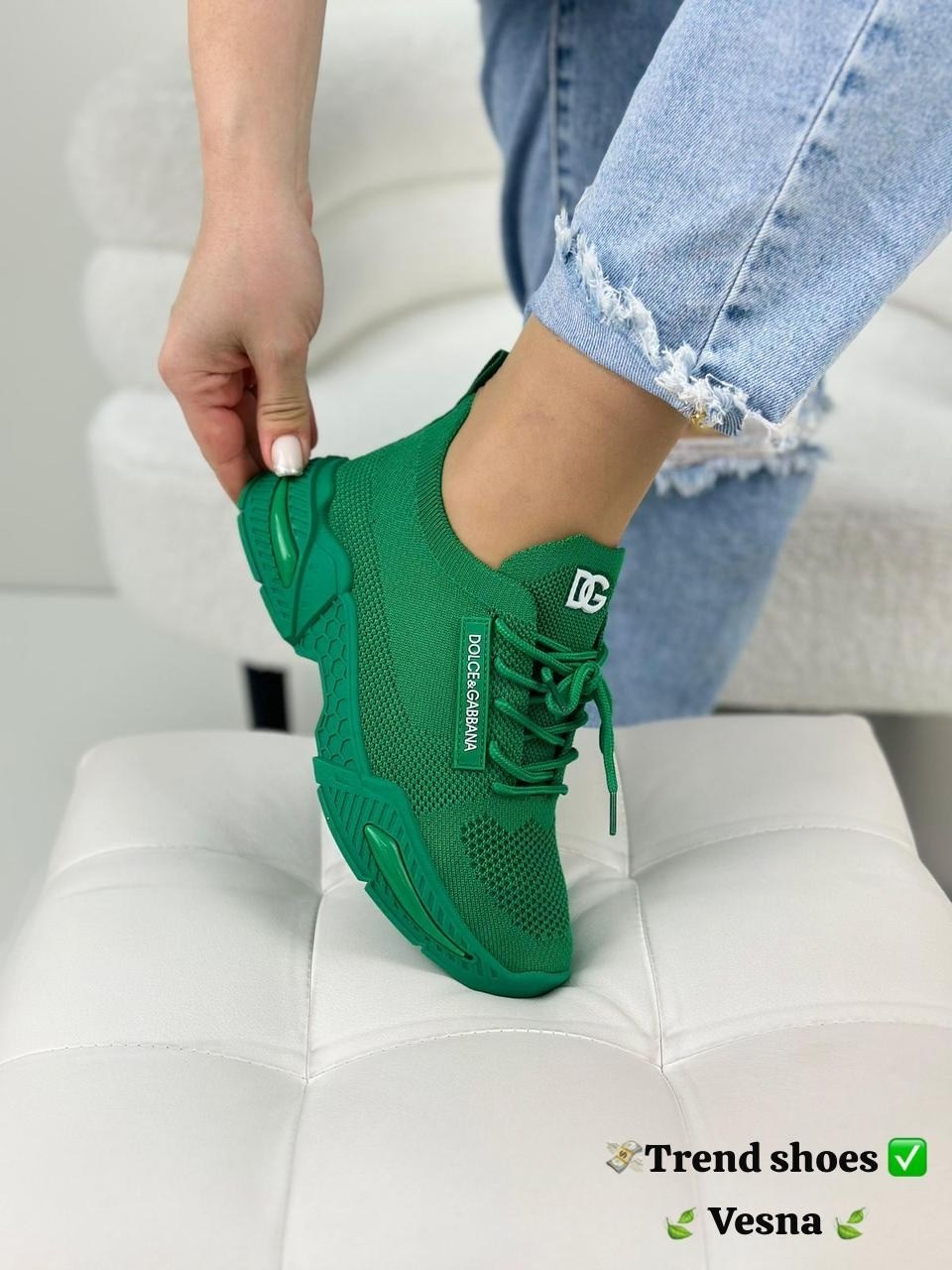 ,кроссовки женскиe,черные кроссовки,женские летние кроссовки,спортивная