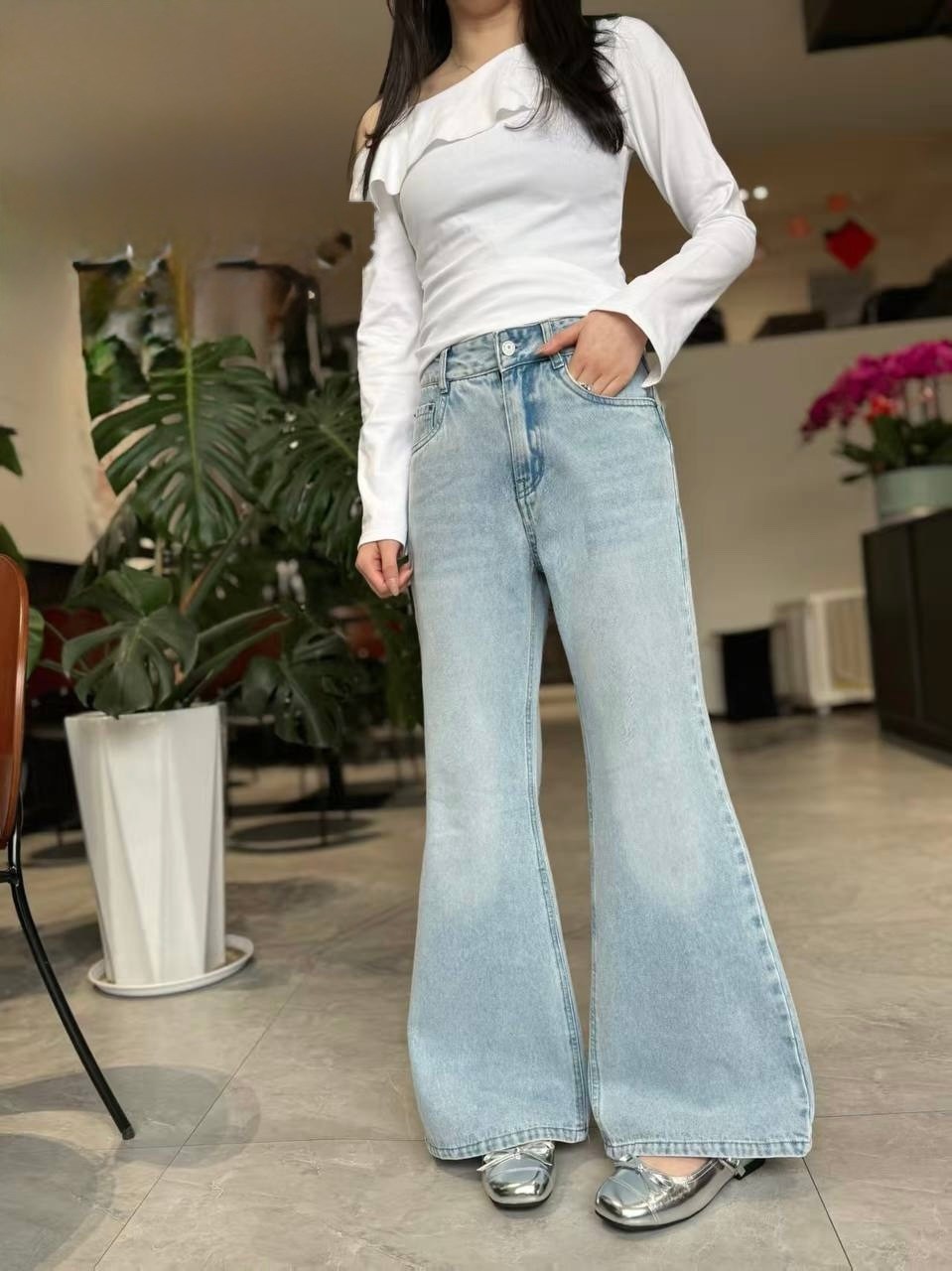 широкие джинсы,модные джинсы,женские джинсы,джинсы клеш женские,джинсы клеш