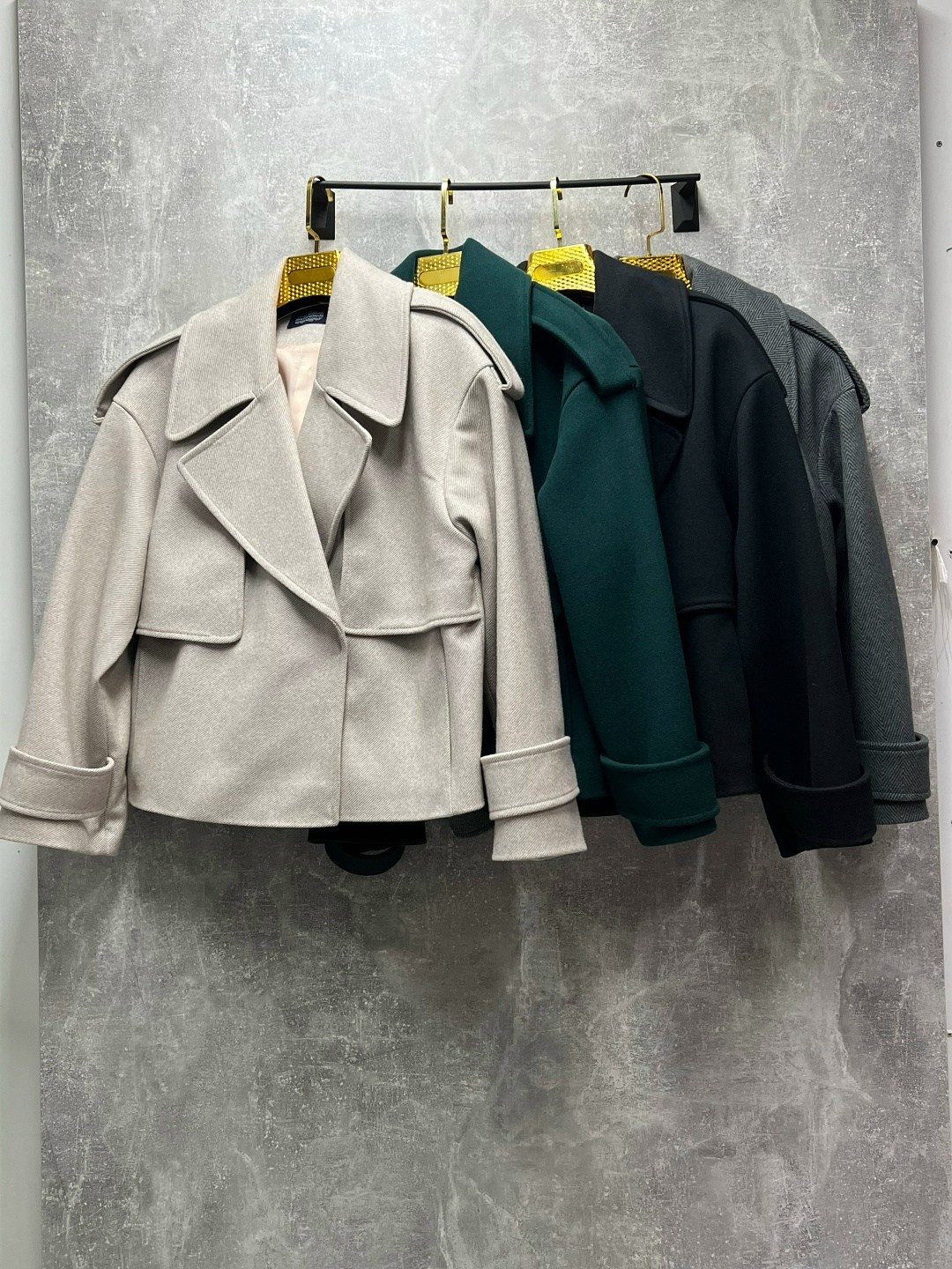 пальто женское,пальто короткие,пальто короткое демисезонное оверсайз riscalda,женская куртка косуха из пальтовой ткани,пальто короткое женское