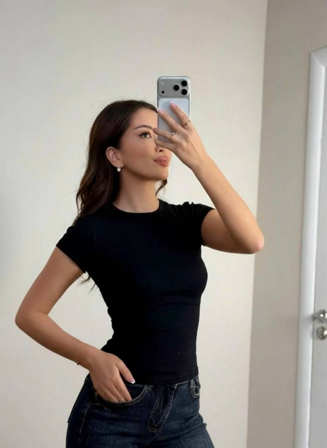 футболка skims базовая облегающая kamilek,женская футболка,футболка топ укороченная базовая облегающая,футболка skims базовая облегающая kamilek 396651826,футболка скимс укороченная базовая облегающая