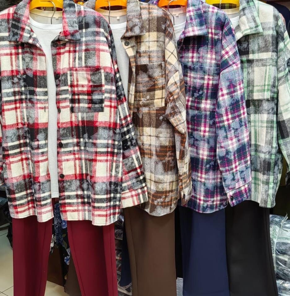 костюм тройка с рубашкой,женский костюм,рубашка теплая в клетку удлиненная,рубашка женская в клетку,костюм женский с рубашкой