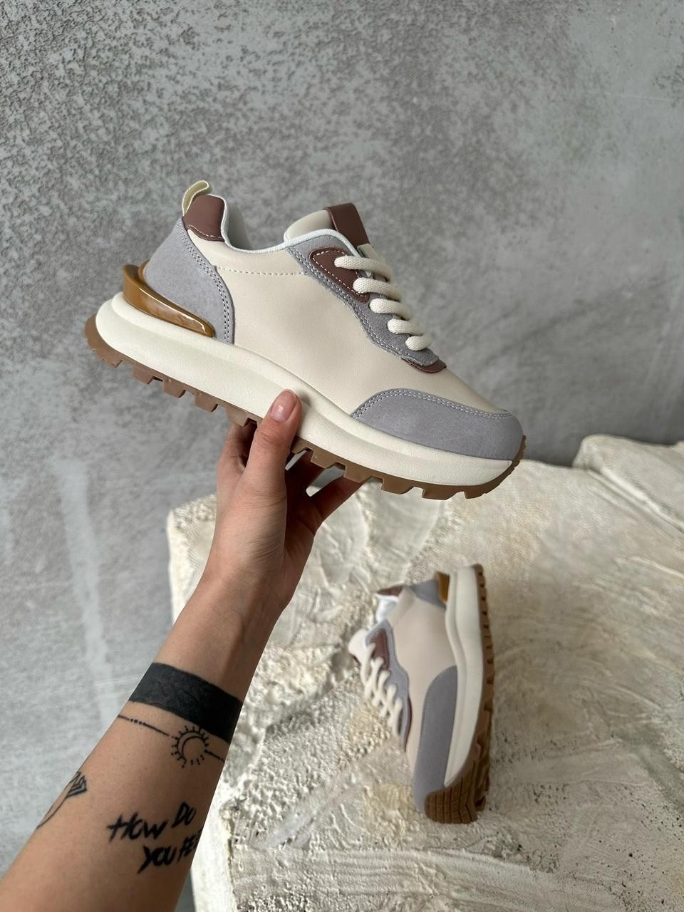 женские кроссовки,,кроссовки модные,повседневные кроссовки,кроссовки женские повседневные