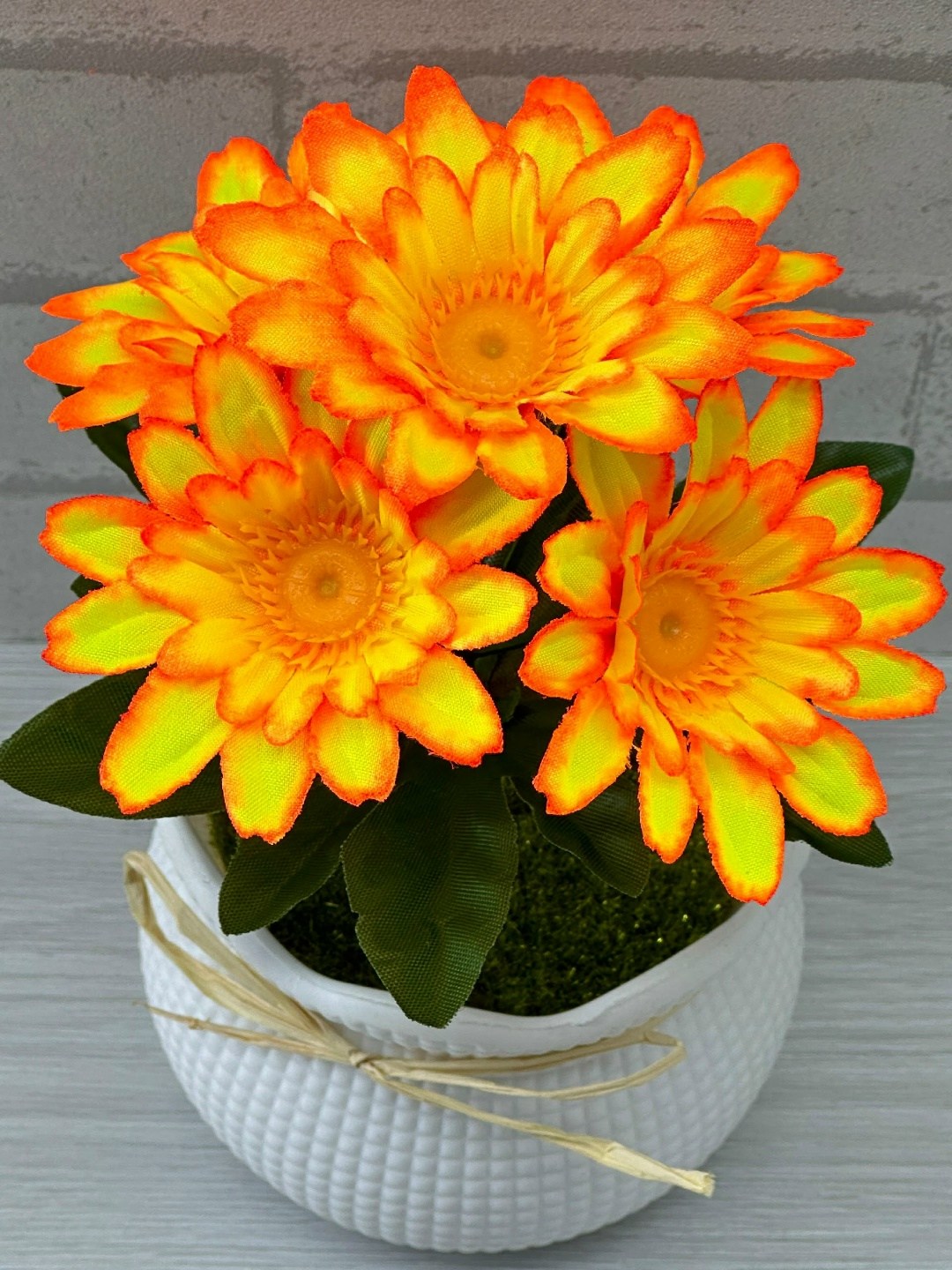 цветок искусственная,хризантемы оранжевые,хризантемы в горшках,гербера джемсона желтая,цветочная композиция