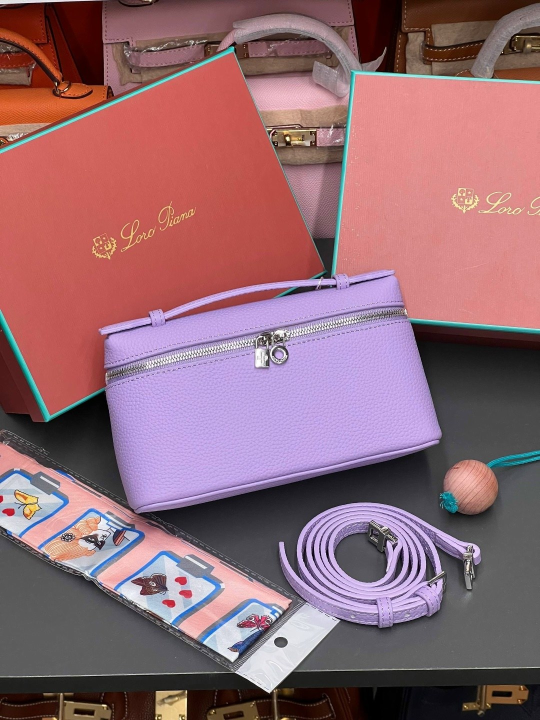 loro piana сумка,женская сумка,сумка,аксессуар для сумки,модная сумка