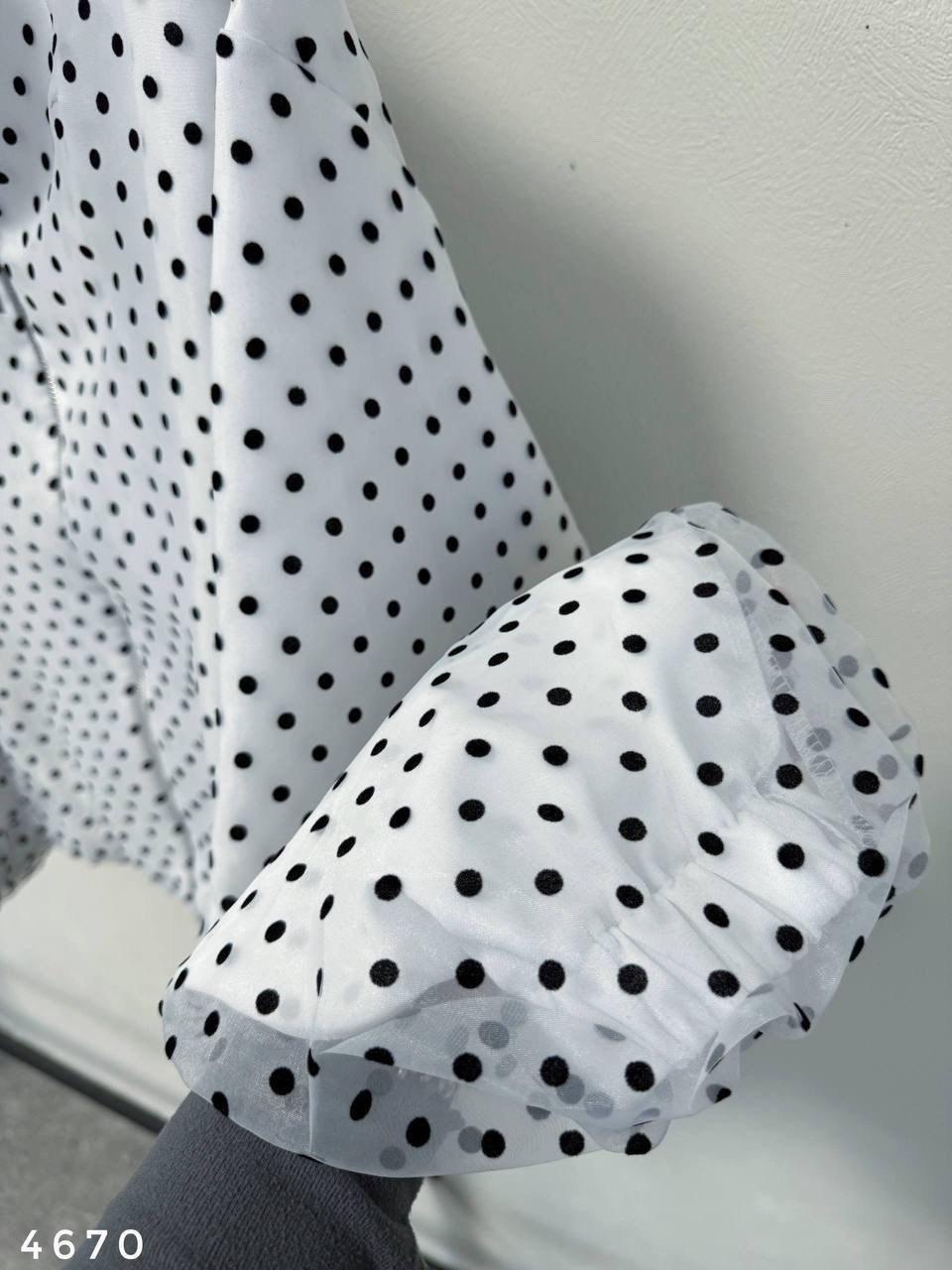 блузка стильная,стильная женская блузка,блузка женская,модная блузка,блузка с объемными рукавами