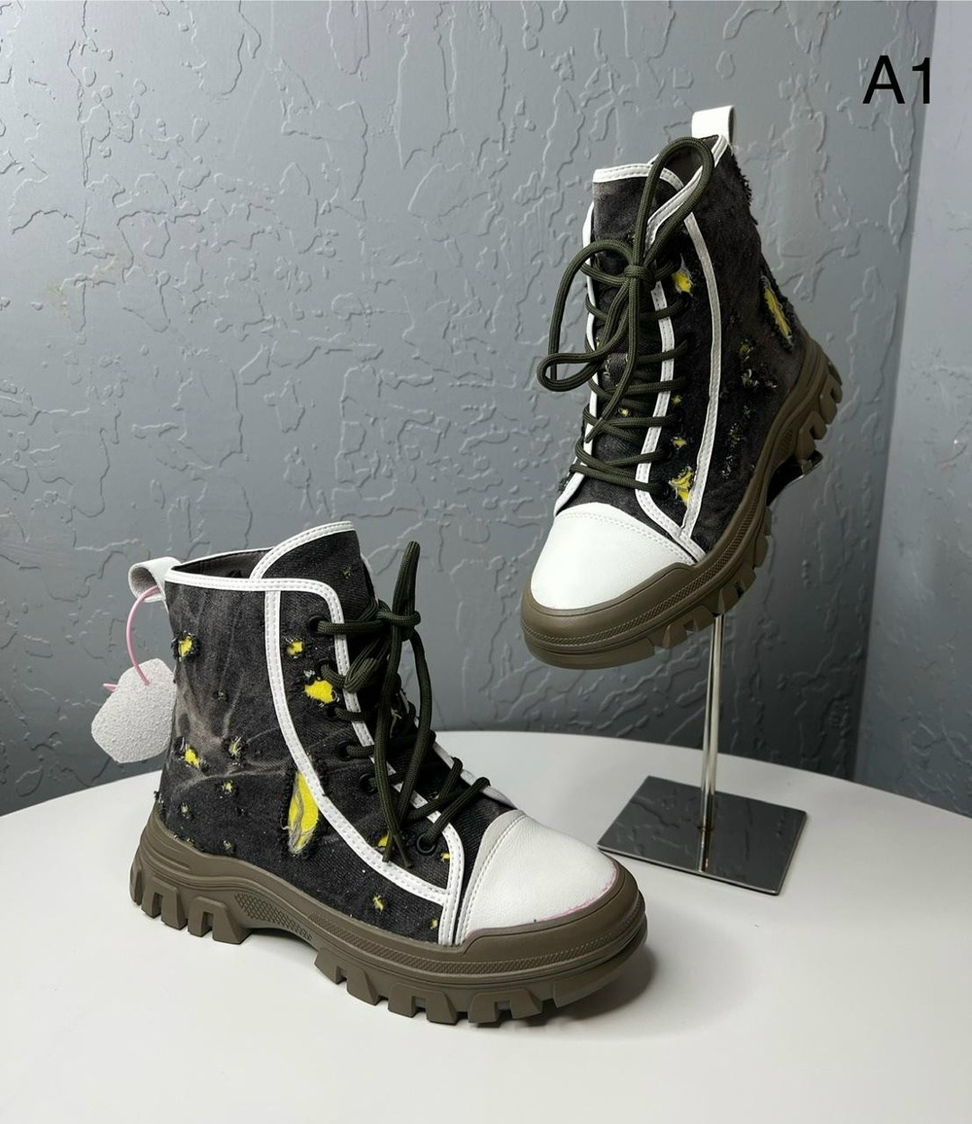 ,женские ботинки,ботинки модные,женская ,повседневная