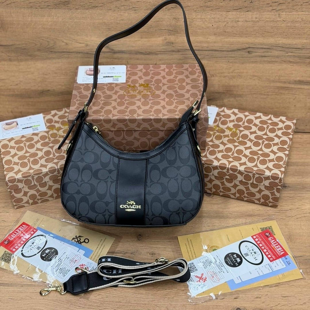 женская сумка coach,сумка багет coach,сумка coach на плечо,сумка coach,сумка багет через плечо coach