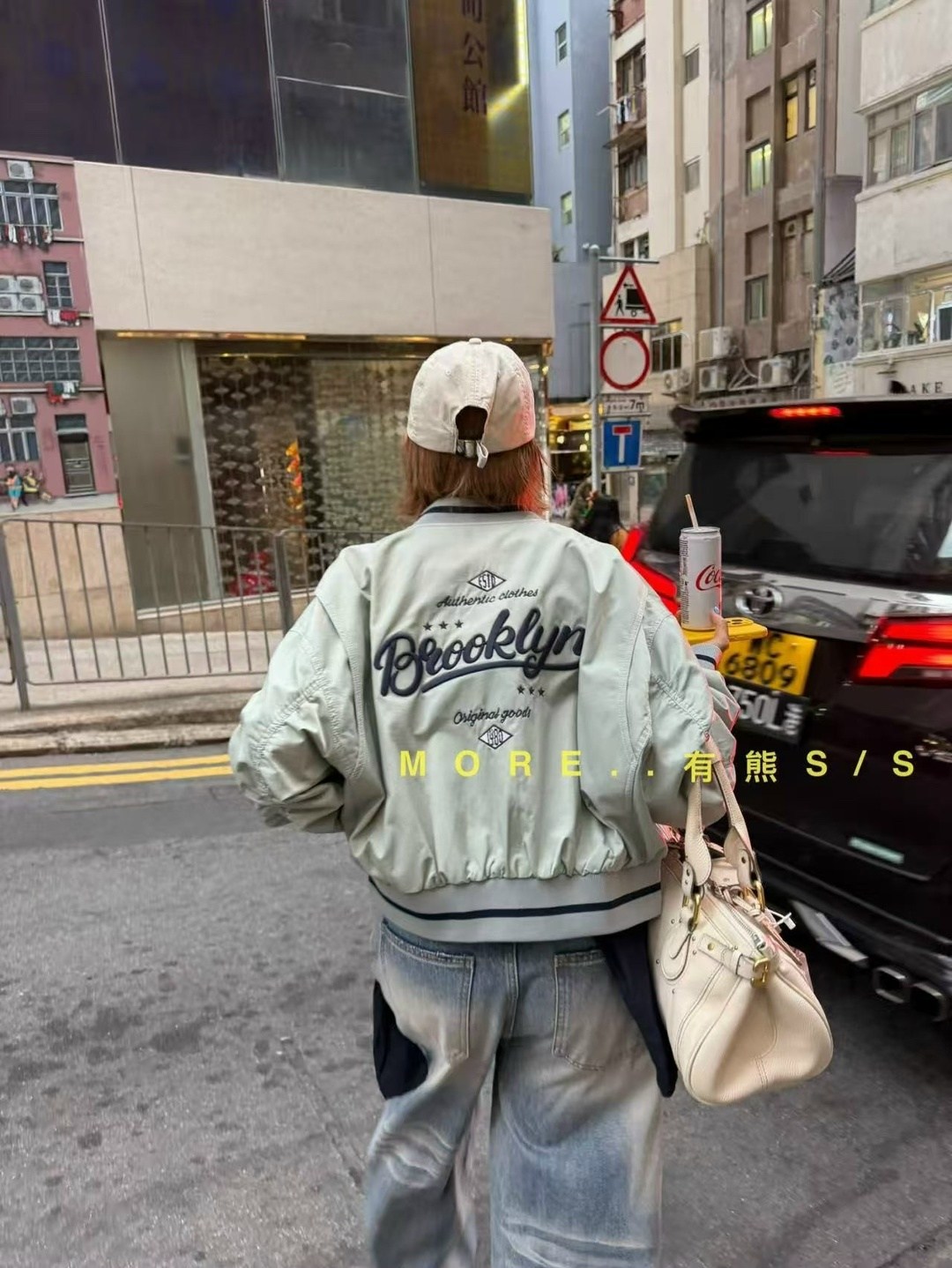 куртка бомбер,повседневная куртка,модная куртка,куртка бомбер женская,куртка оверсайз