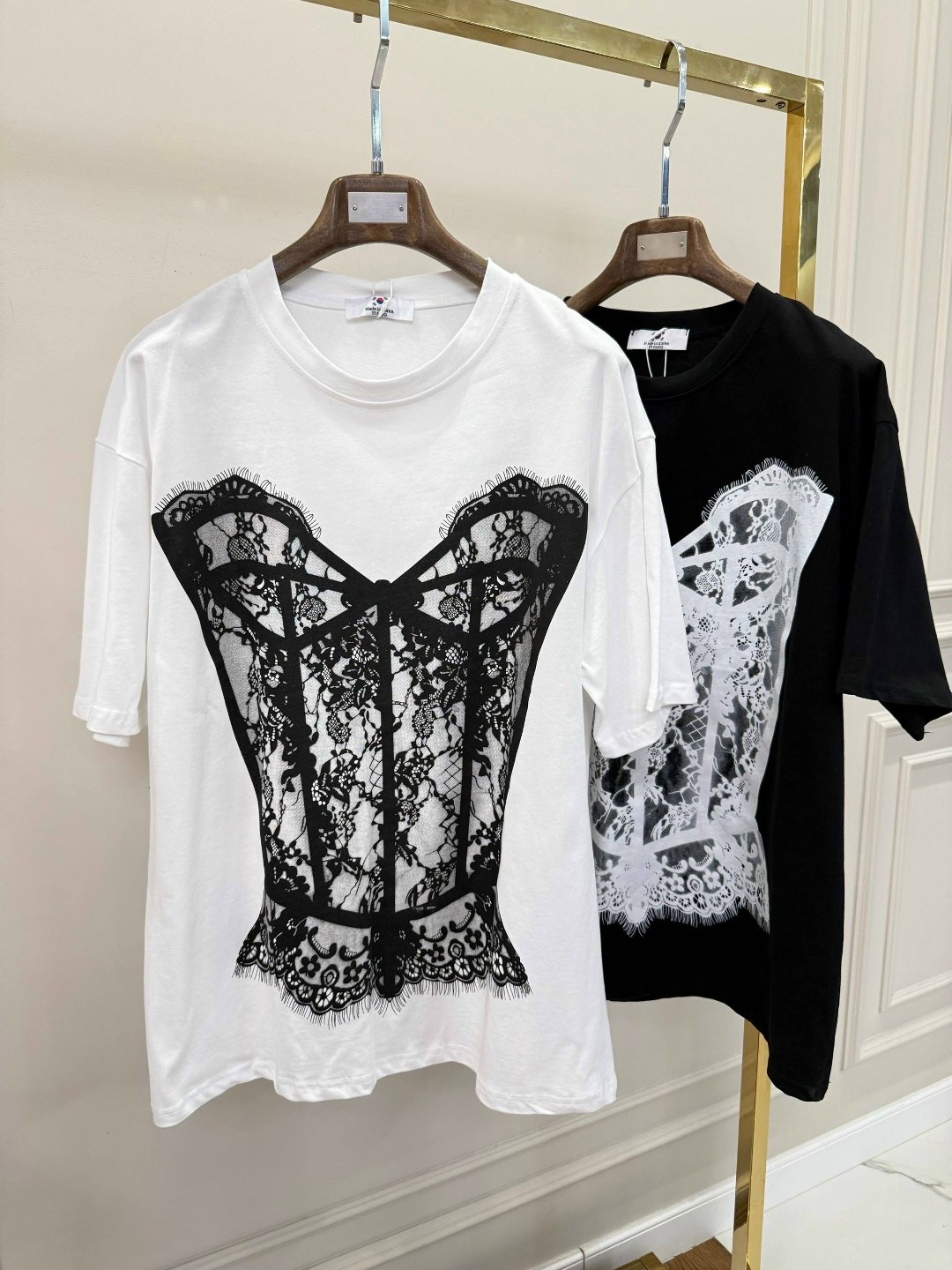 футболки женская,корсет кружевной,футболка с кружевными вставками,футболка с принтом,футболки женские с принтом