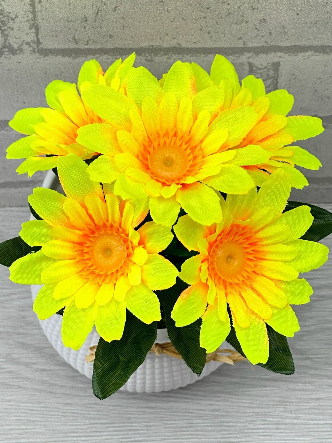 цветок искусственная,хризантемы оранжевые,хризантемы в горшках,гербера джемсона желтая,цветочная композиция