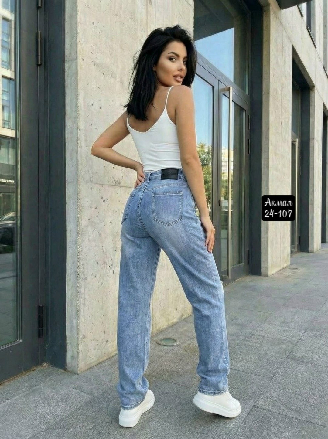 женские джинсы,джинсы,джинсы мом,джинсы модные,женские джинсы мом