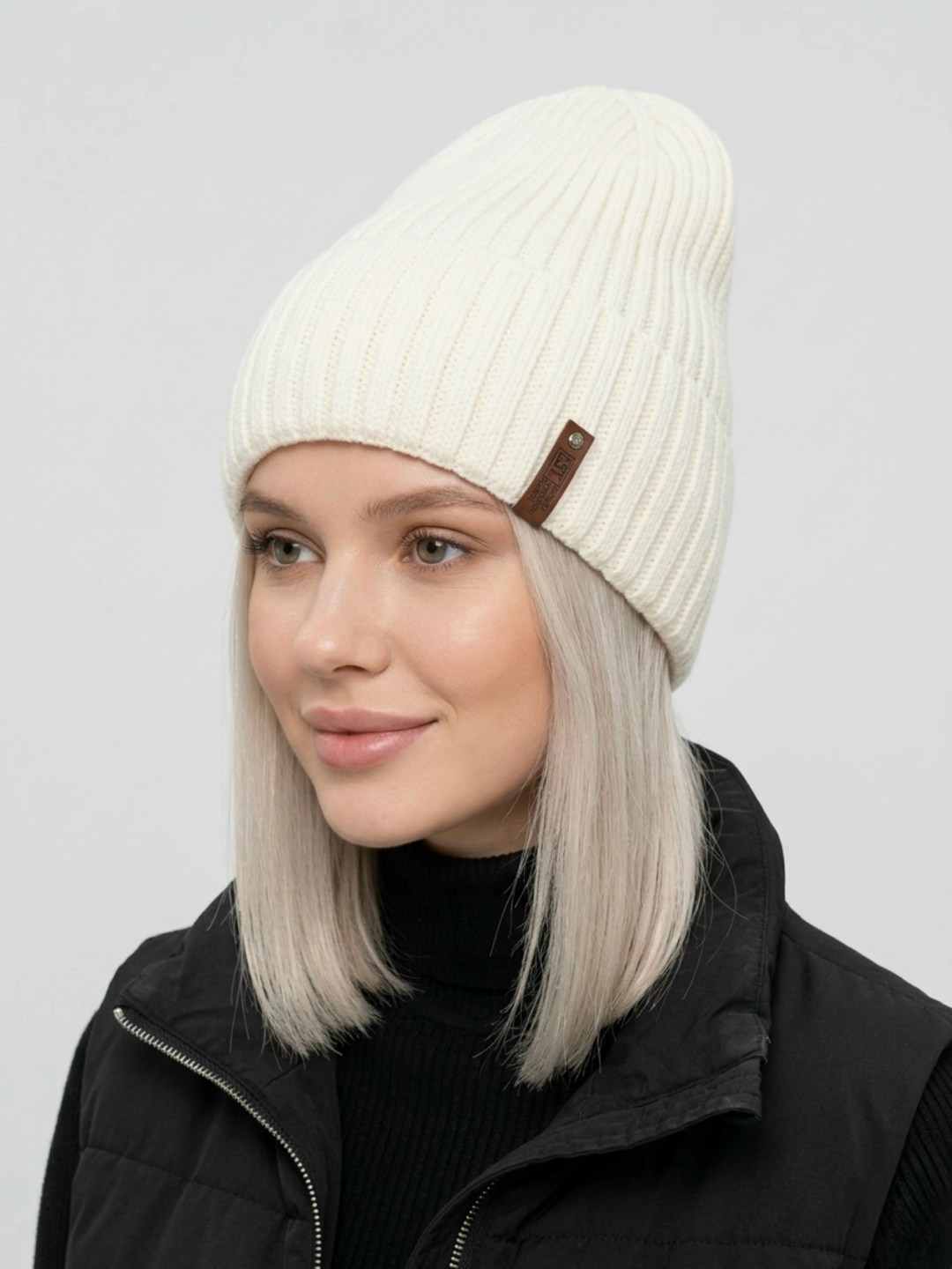 шапка бини,шапка женская,женская вязаная шапка,шапка бини женская,шапка бежевая