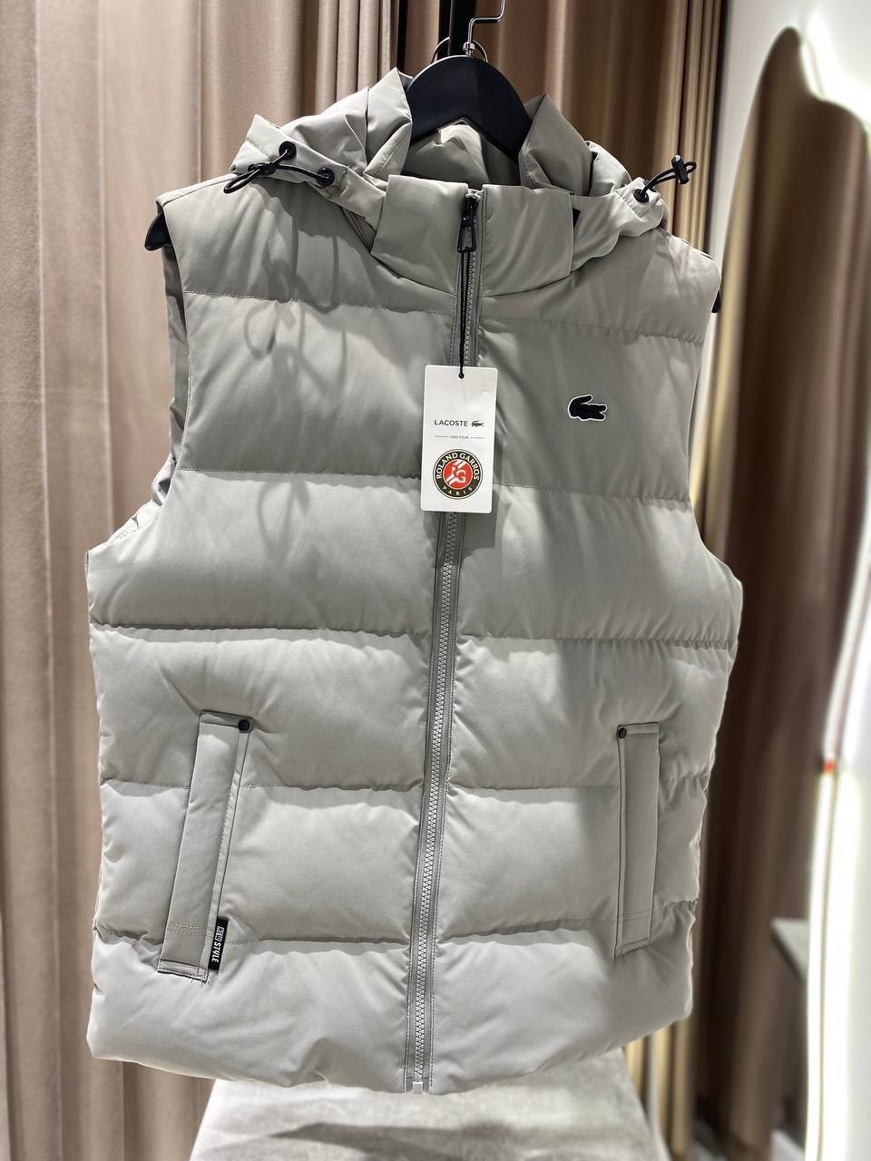 жилетка moncler,жилет монклер мужской,moncler жилет,жилет мужской,мужская жилетка