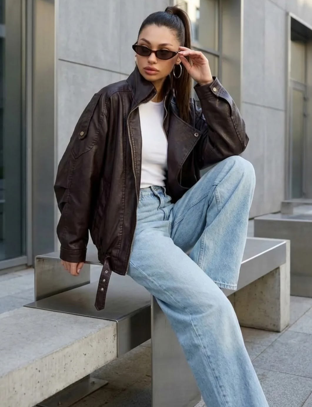 кожаная куртка,кожаный бомбер женский,куртка женская,кожаная куртка женская
