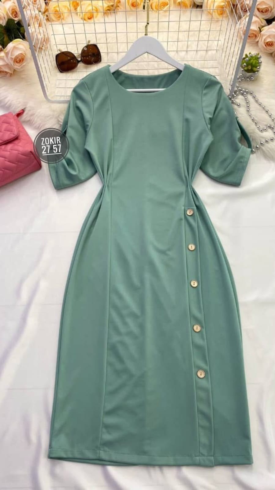 платье прямое,платье полуприлегающего силуэта,платья,платье идеальное,платье модное