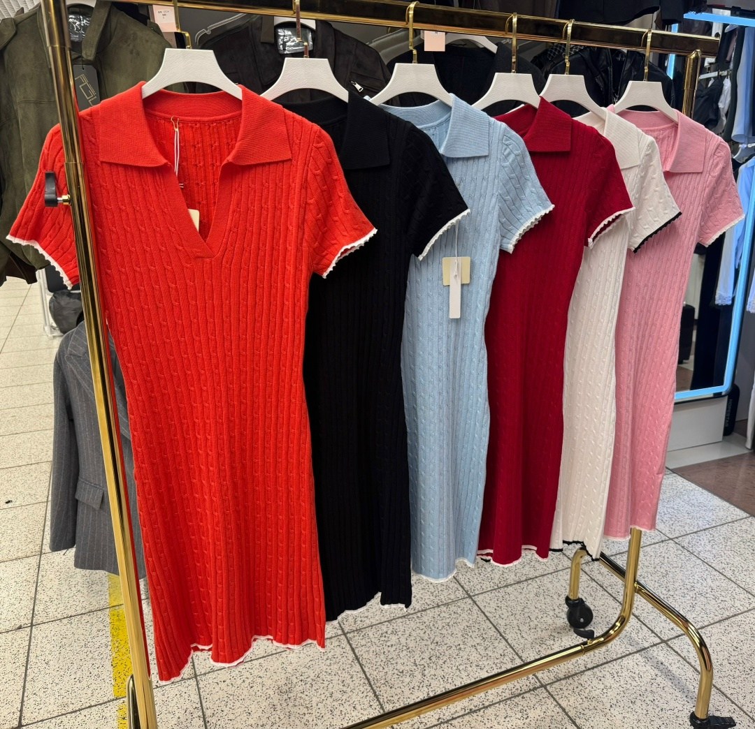 трикотажное платье,красное спортивное платье,женское платье,платье трикотажное приталенное,платье спортивное