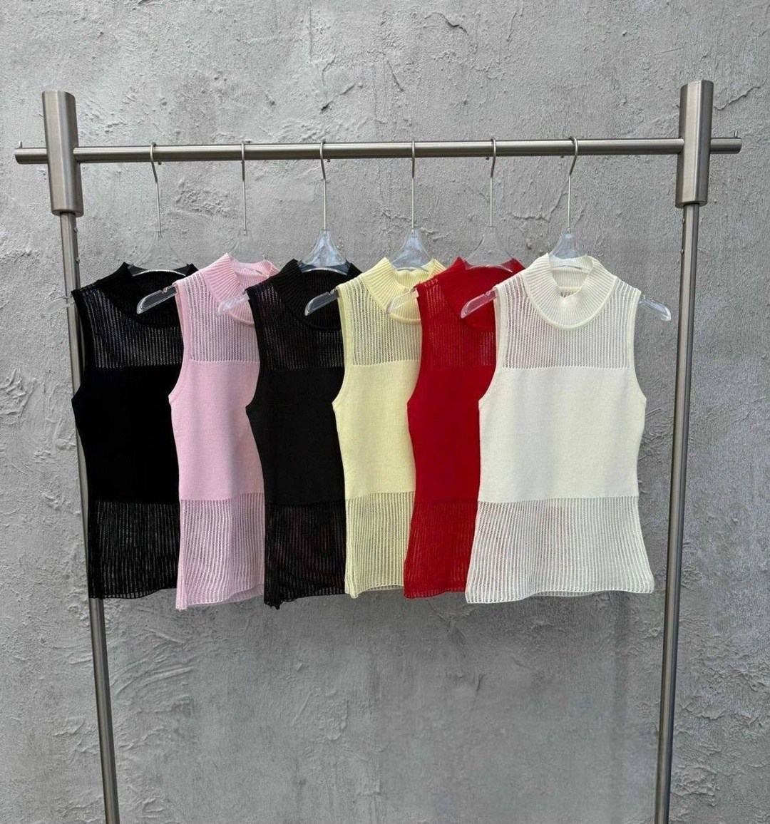 трикотажный топ,трикотажный жилет,вязаные жилеты,женская майка