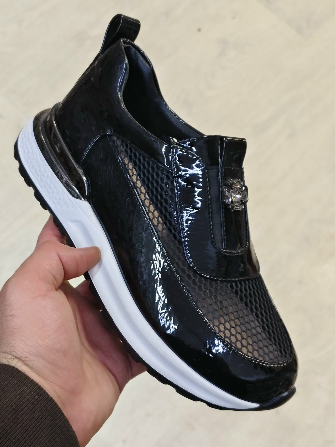 ,женские кроссовки,обуви,спортивная ,кроссовка