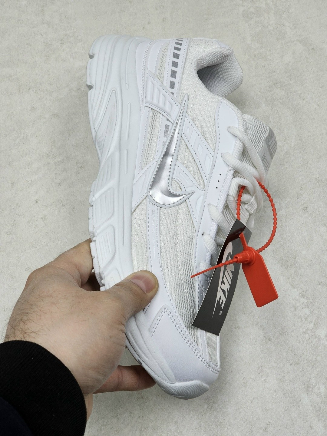 кроссовки off white be right back,кроссовки balenciaga runner sneaker 'worn-out - white yellow',кроссовки,кроссовки мужские женские,дизайнерские кроссовки