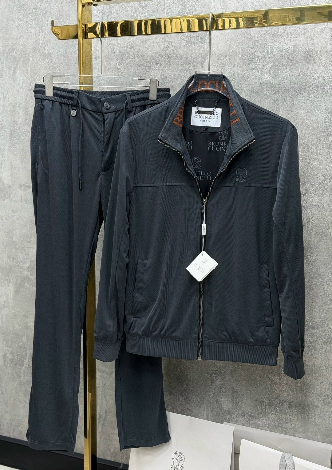 спортивный костюм brunello cucinelli,прогулочный костюм brunello cucinelli,костюм brunello cucinelli,спортивный костюм stefano ricci,спортивный костюм brunello cucinelli pl-39565