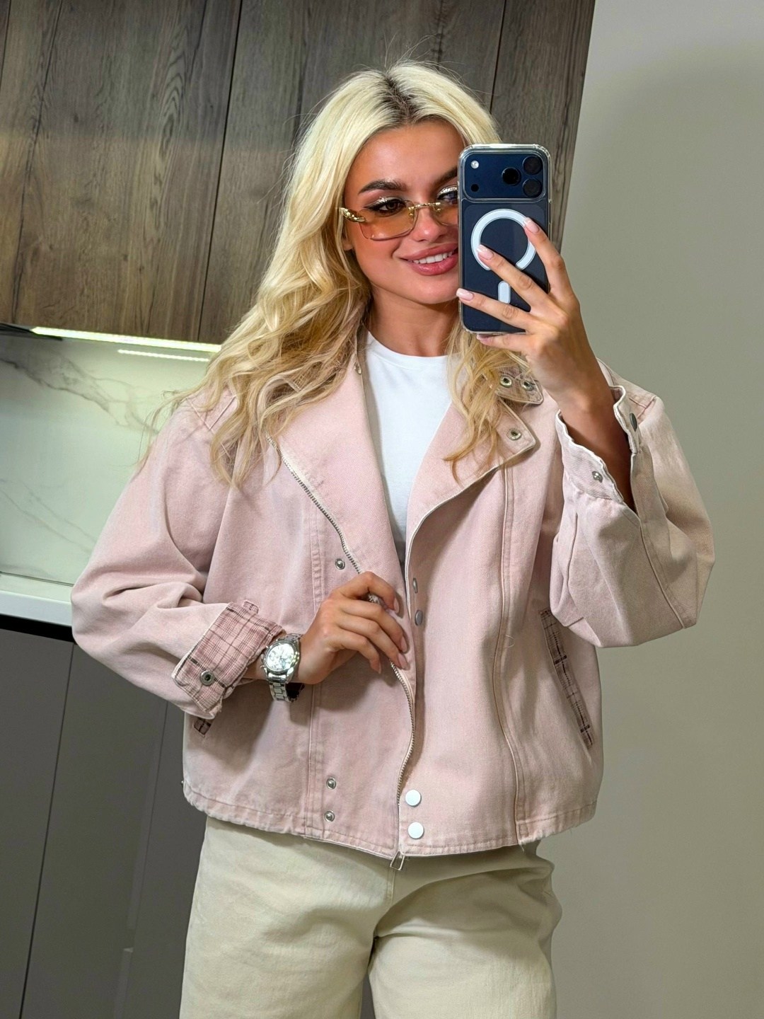 джинсовая куртка,женская джинсовая куртка,куртка джинсовка,куртка женская,куртка косуха