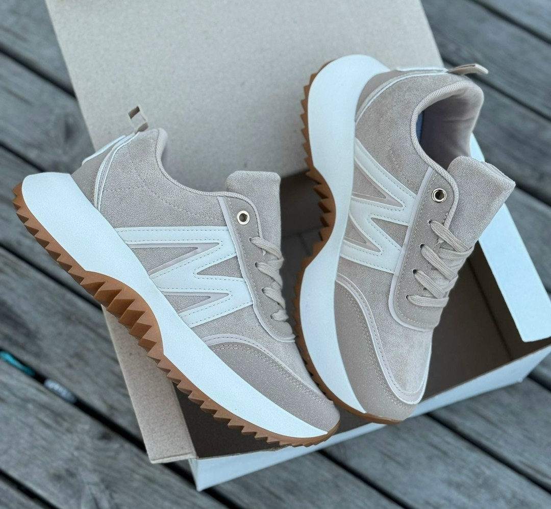 кроссовки найк женские бежевые замшевые,женские кроссовки,кроссовки замшевые,бежевые кроссовки,кроссовки замш