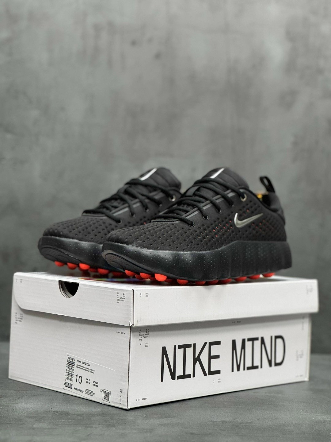 кроссовки,кроссовки nike,,кроссовки черные,nike mind 002