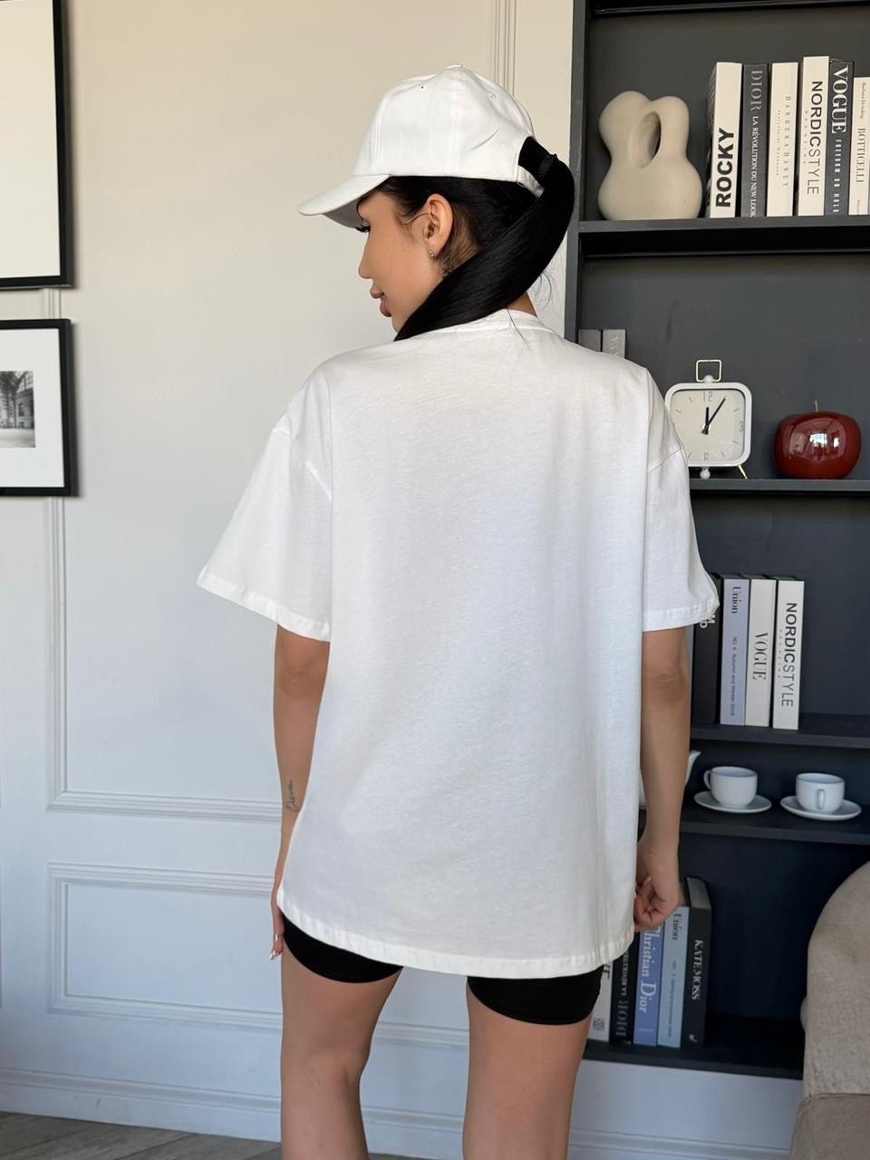 женская футболка,футболки модные,спортивные костюмы,футболки женская оверсайз,спортивные костюмы женские