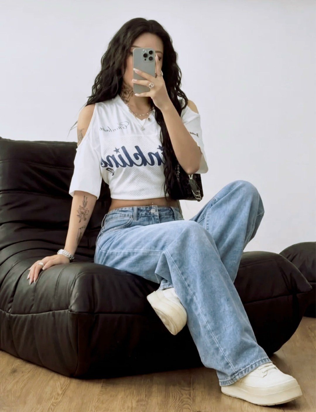 джинсы широкие,широкие женские джинсы,женские джинсы с высокой талией,джинсы стильные,джинсы модные