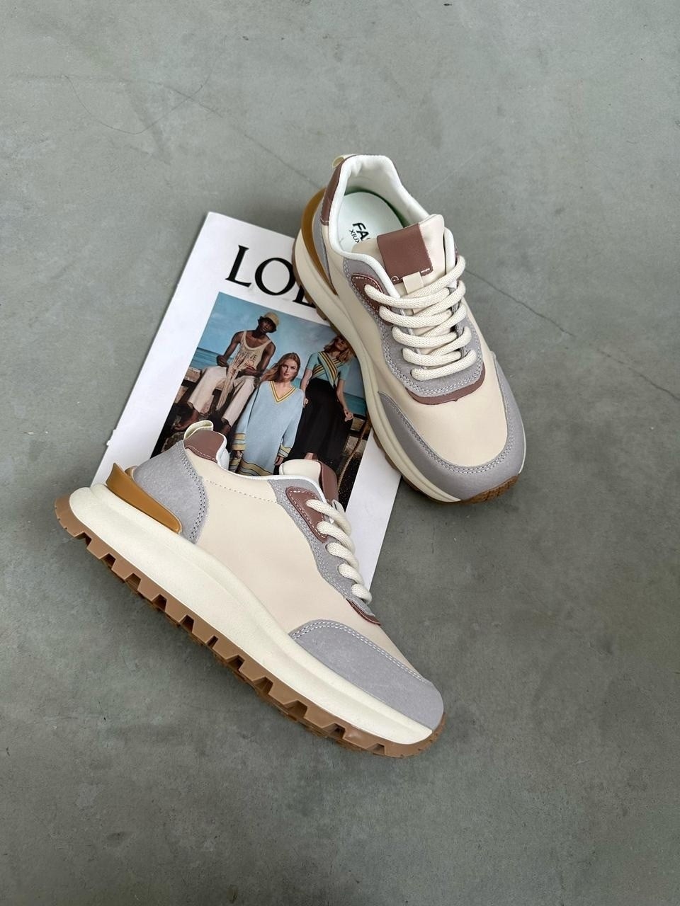 женские кроссовки,,кроссовки модные,повседневные кроссовки,кроссовки женские повседневные