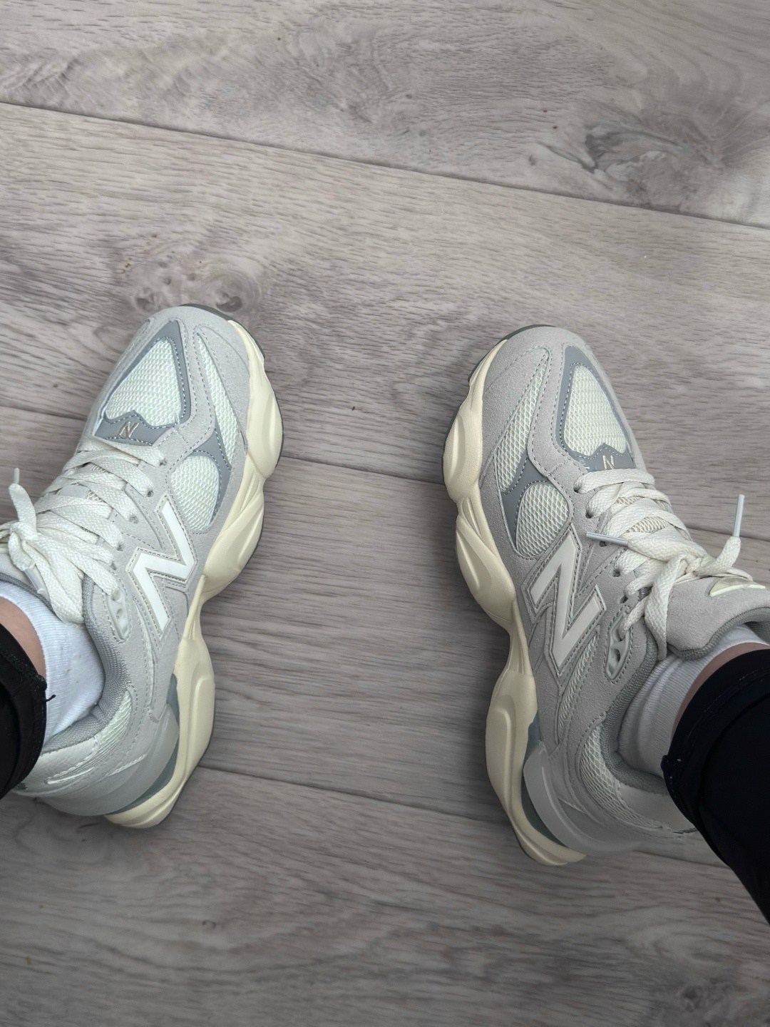 ,adidas falcon,женские кроссовки adidas,adidas yung 1,женские кроссовки