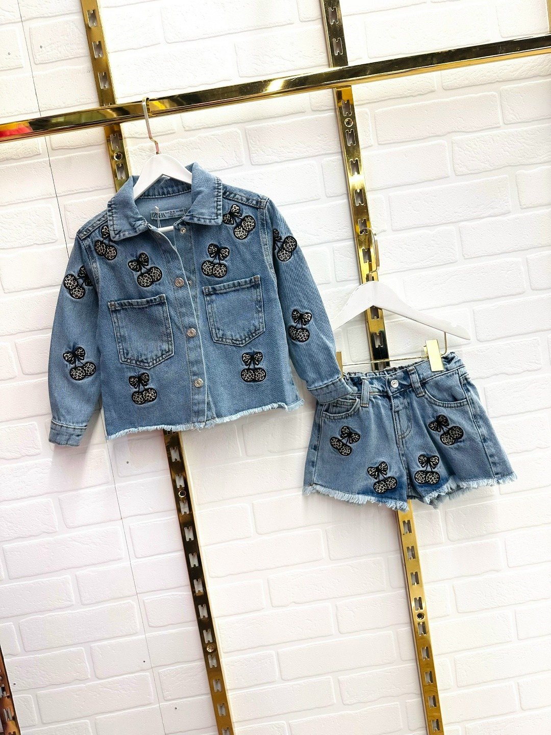 ребенок,джинсовая куртка для девочек,мода дети,стильные дети,детская мода