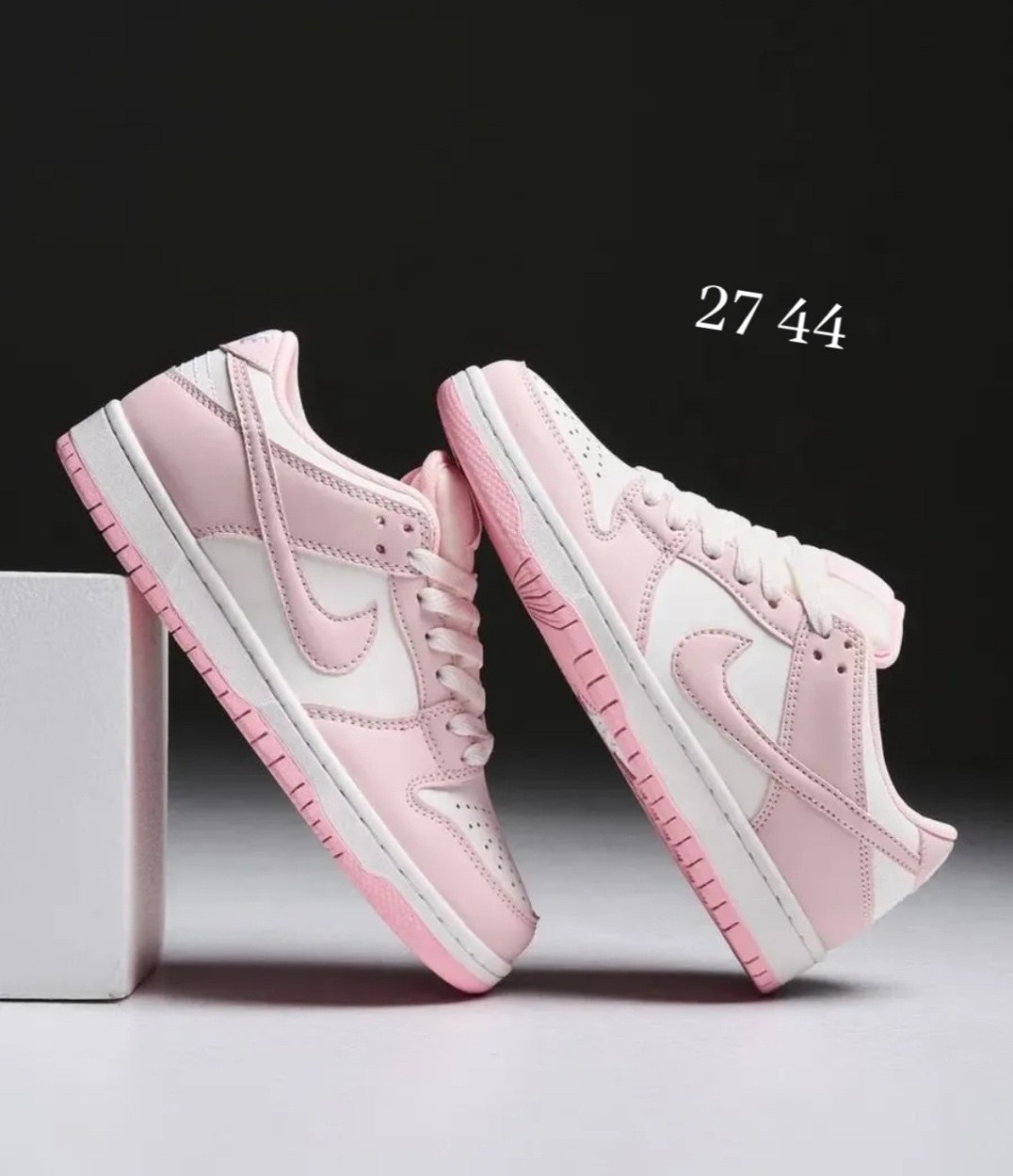 nike dunk low gs 'triple pink',кроссовки nike sb dunk low pink,розовые кроссовки,кроссовки nike dunk low gs triple pink,кроссовки nike dunk sb low