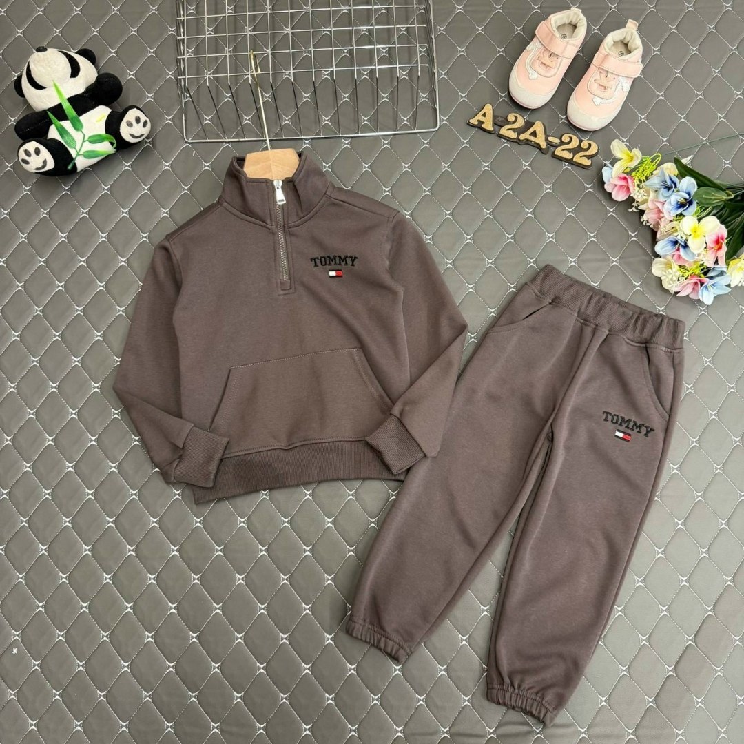 костюм спортивный для мальчика,спортивный костюм tommy hilfiger,костюм спортивный,детский спортивный костюм tommy hilfiger,одежда комплект