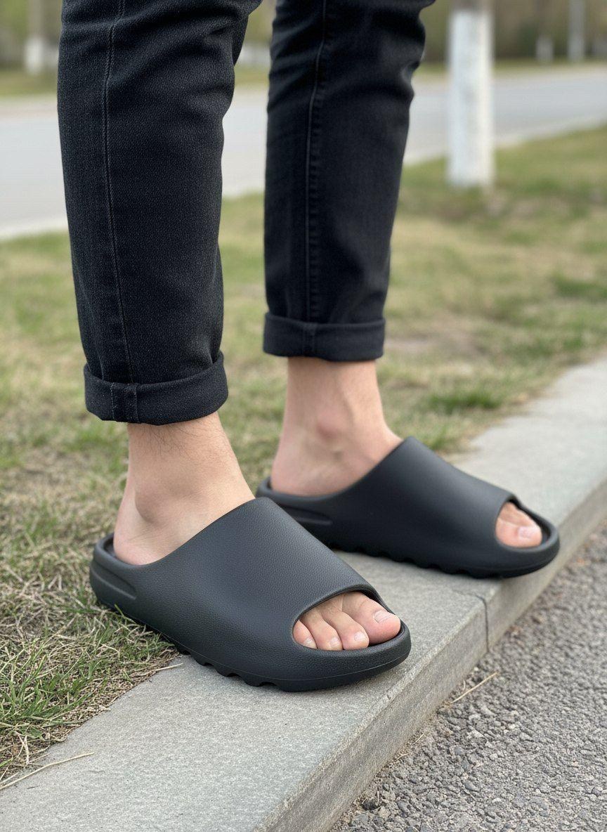 модные тапочки,тапки модные,летние тапочки,шлепанцы женские,шлепки yeezy slide