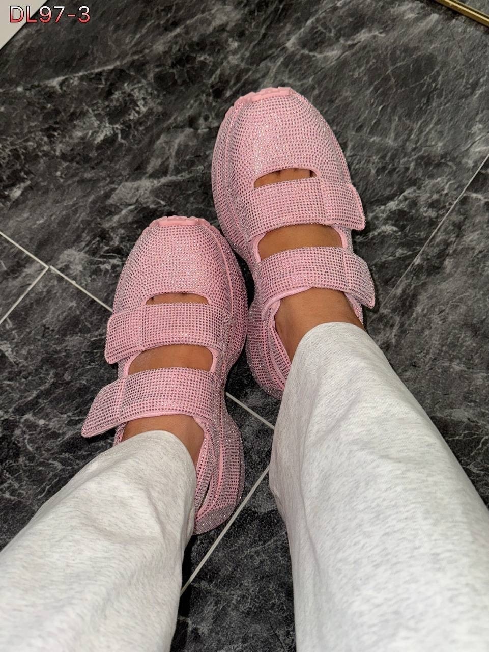 balenciaga кроссовки женские,кроссовки balenciaga,balenciaga кроссовки оригинал розовые,кроссовки balenciaga блестящие со стразами,кроссовки баленсиага женские