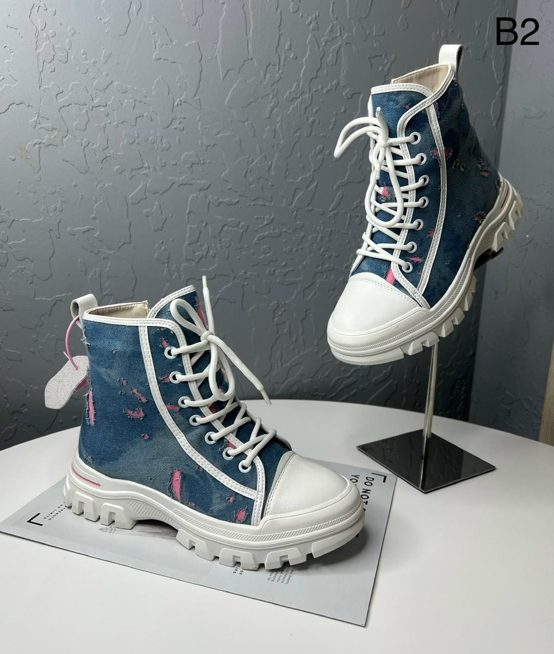 ,женские ботинки,ботинки модные,женская ,повседневная